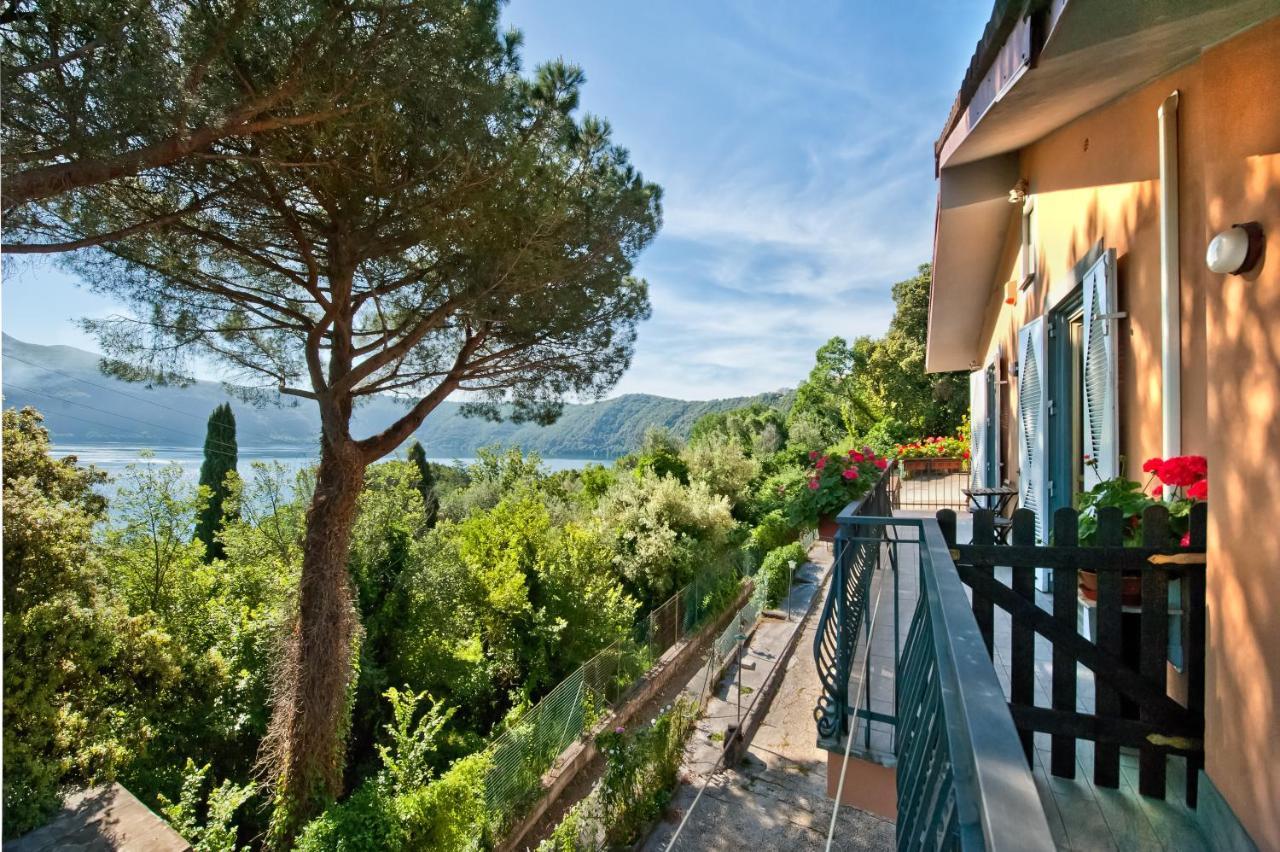 Villalbert Castel Gandolfo Luaran gambar