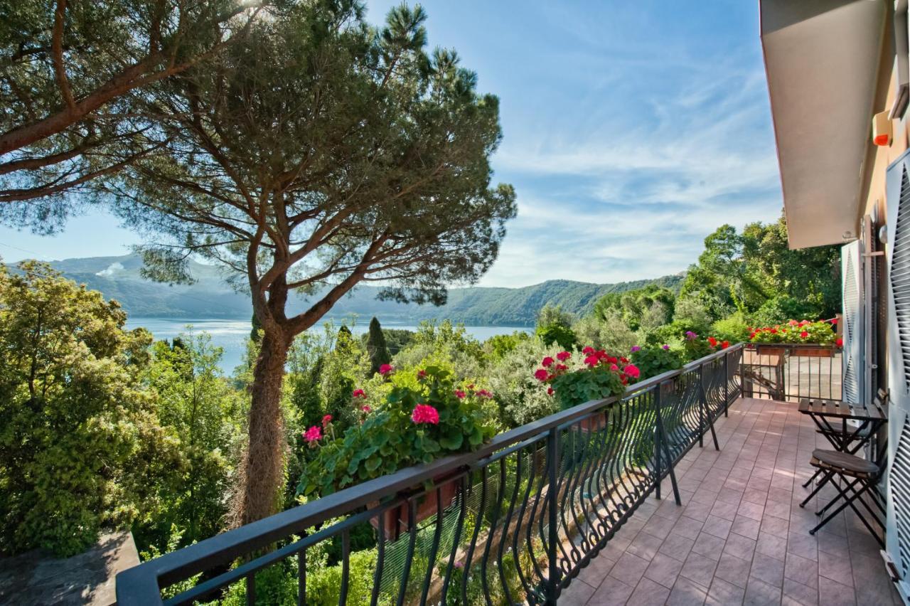 Villalbert Castel Gandolfo Luaran gambar