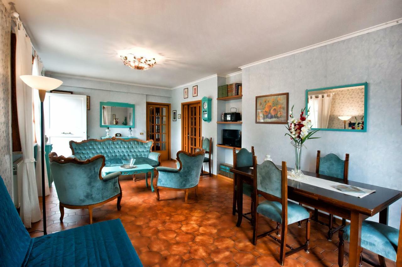 Villalbert Castel Gandolfo Luaran gambar