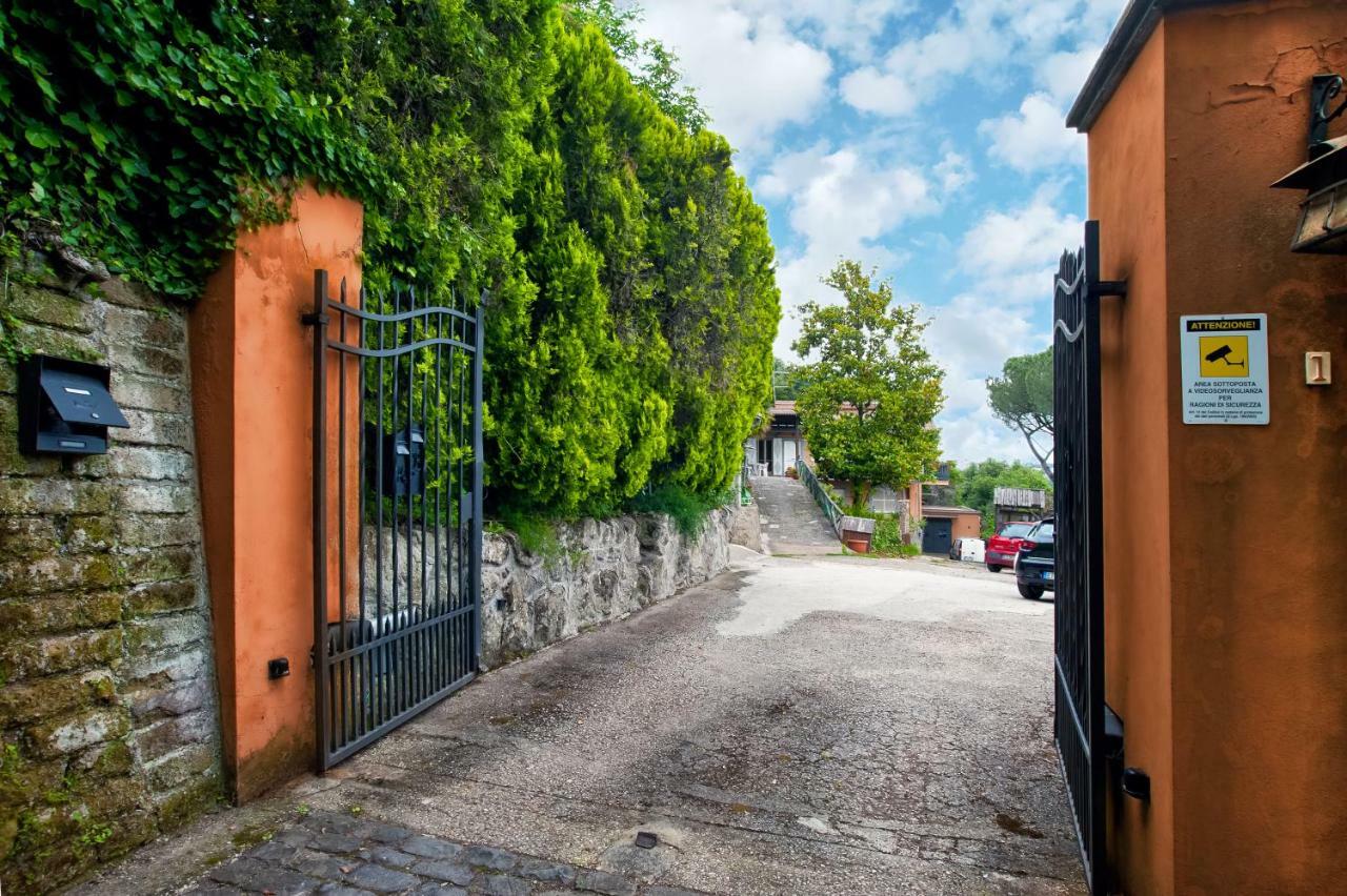 Villalbert Castel Gandolfo Luaran gambar